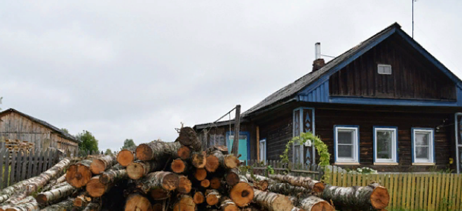 В Кировской области семьи участников СВО обеспечат дровами бесплатно