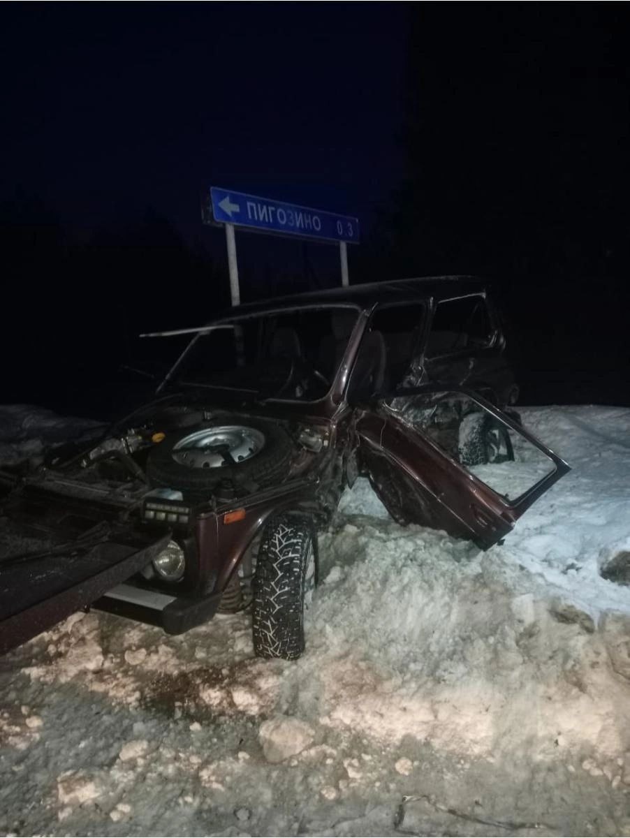 В Кировской области Audi столкнулась с отечественной легковушкой: есть пострадавшие