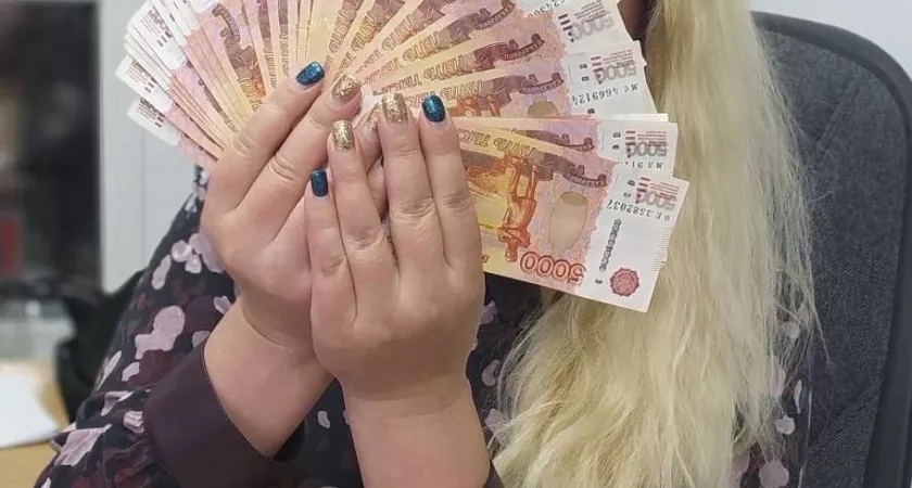 Известно, на сколько за год в Кировской области увеличились зарплаты