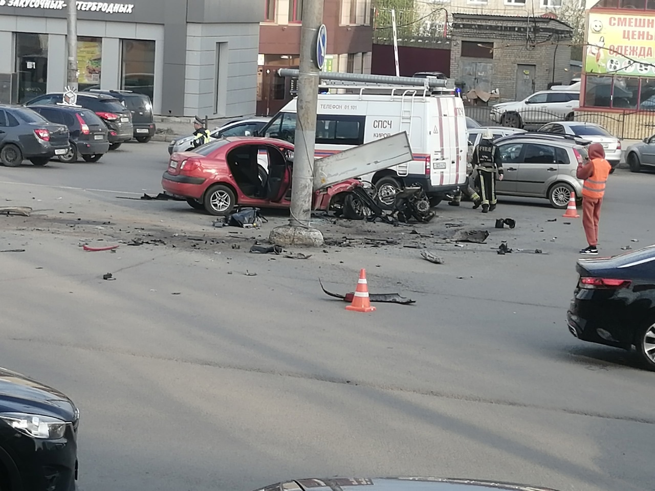 Смерть в час пик: в ДТП на Комсомольской погиб водитель Kia Rio