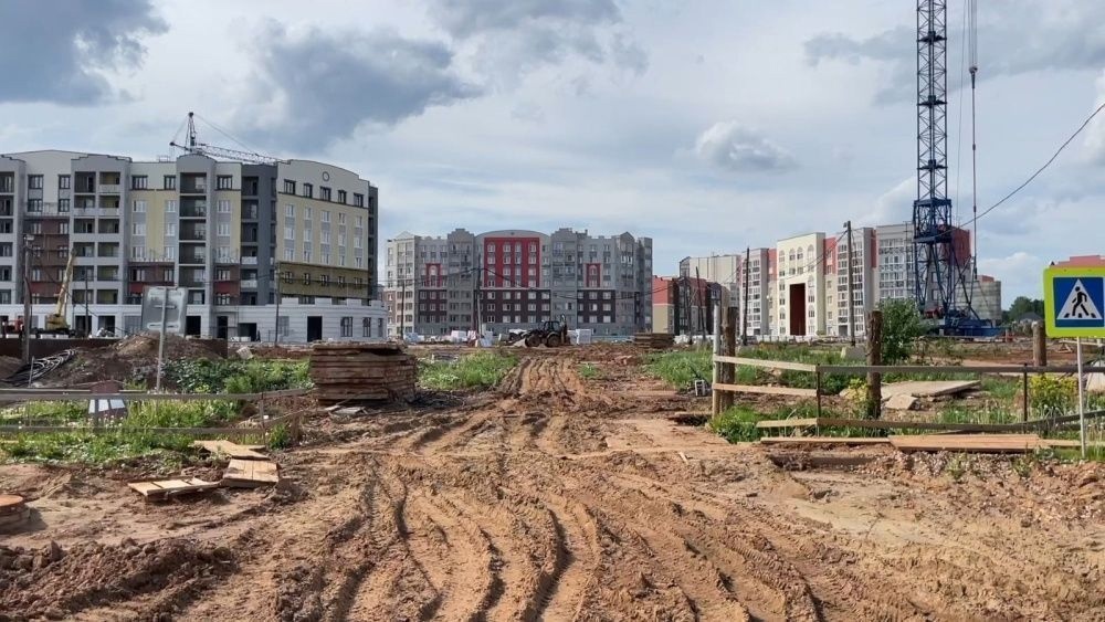 В кировском микрорайоне строят новую улицу