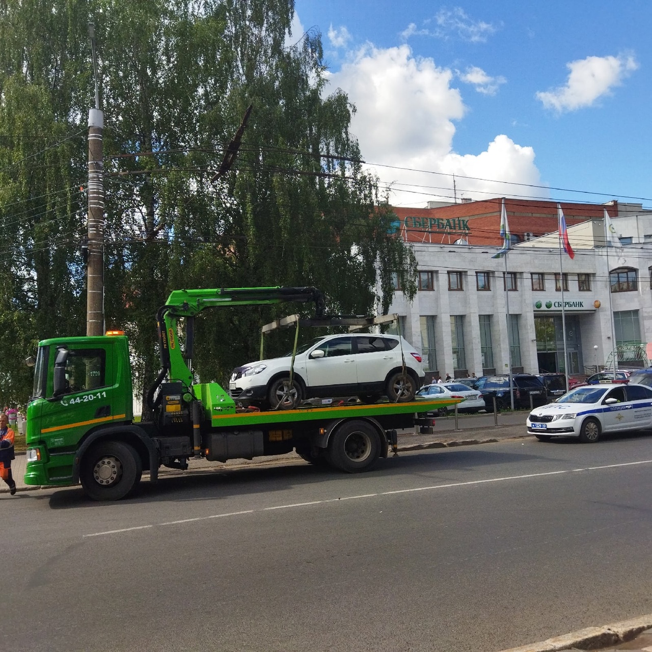 Mitsubishi Pajero, Mazda, Kia: в Кирове продают конфискованные у нарушителей ПДД машины