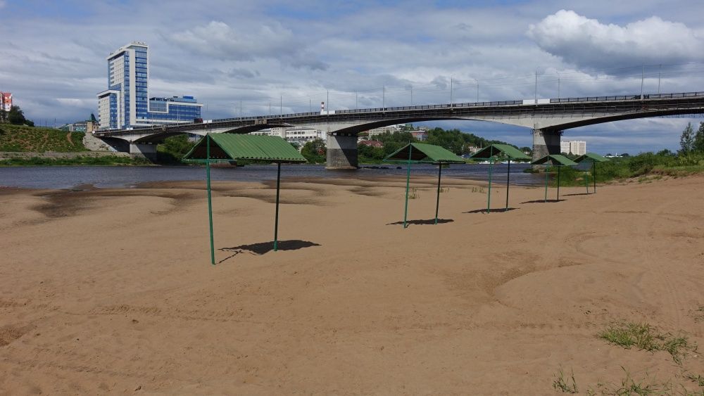 Роспотребнадзор проверил песок и воду в Вятке в районе городского пляжа