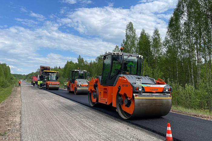 В Кировской области ремонтируют 9 дорог
