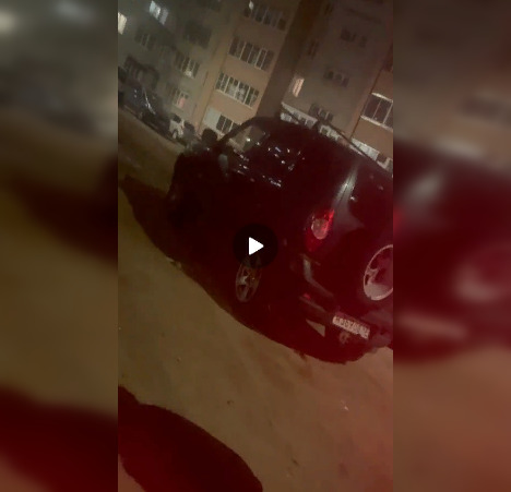 В Кирове на улице Свободы задержали пьяную девушку за рулем Chevrolet Niva
