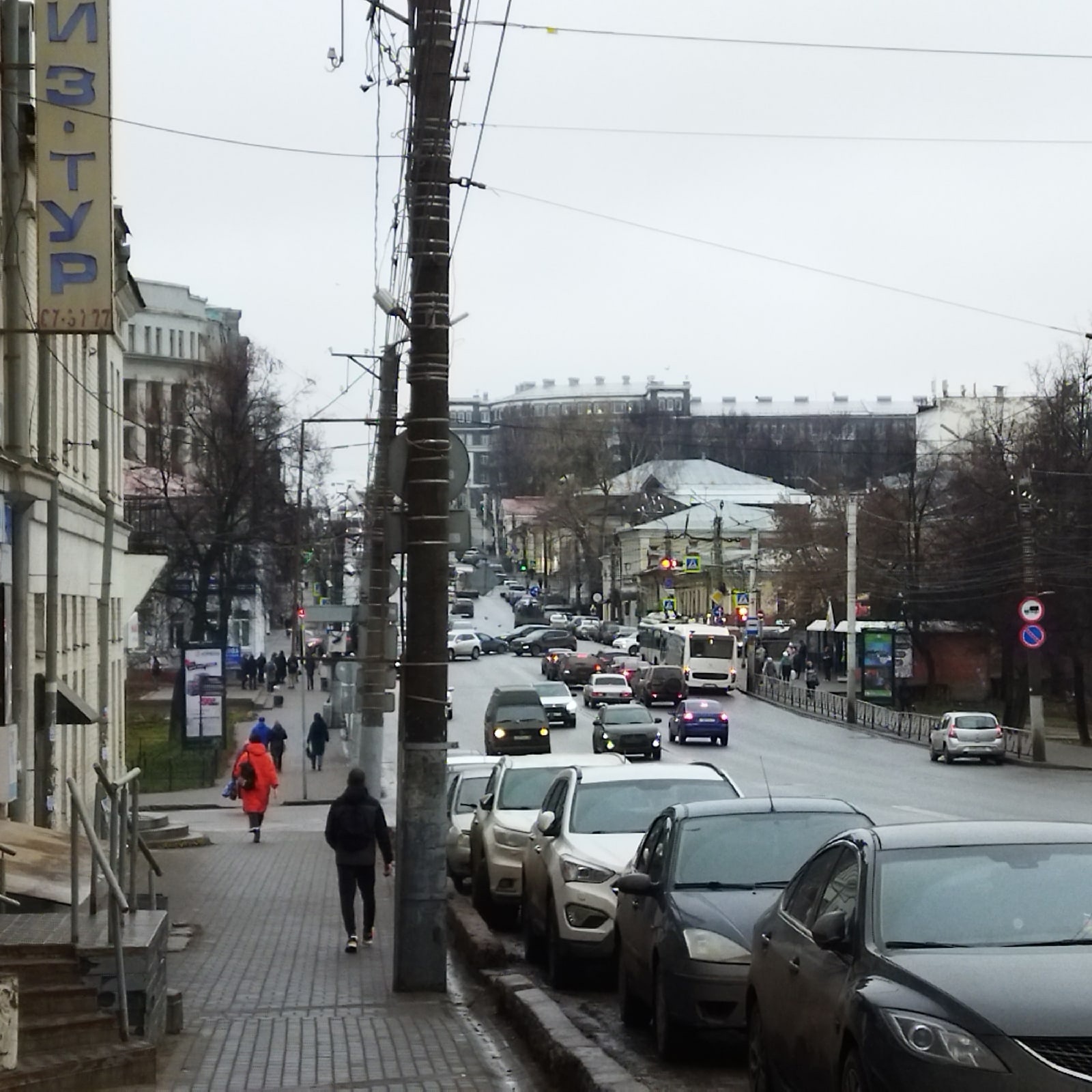 В Кирове благоустроят тротуары и пандусы с учетом мнения маломобильных горожан