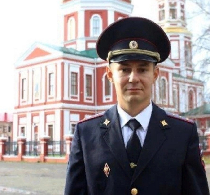 Тройка лидеров: полицейский из Кировской области занял призовое место в "Народном участковом"