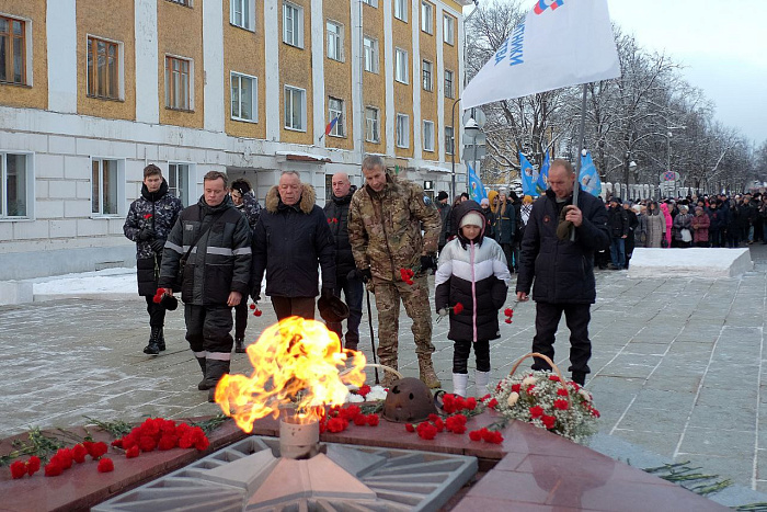 Жители Кировской области почтили память Неизвестного Солдата
