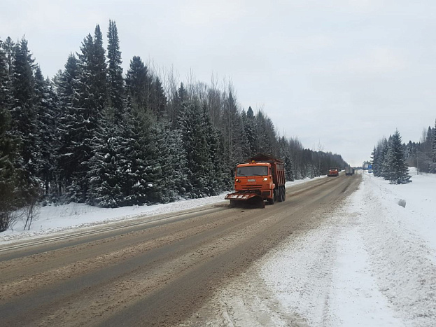 В Кировской области дорожники работают в усиленном режиме