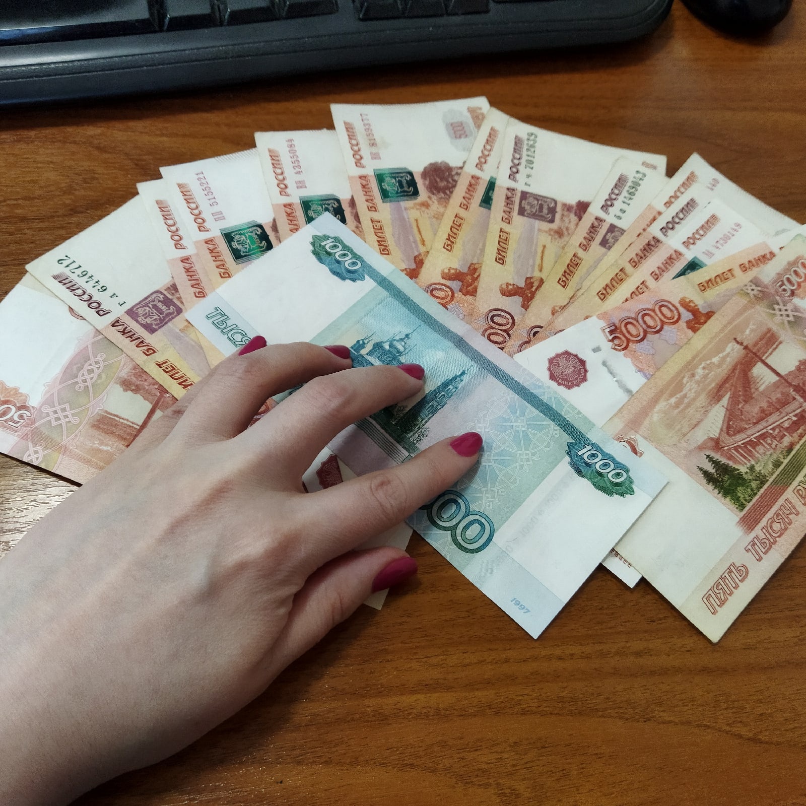 Кировчанин заплатил 100 рублей за лотерейный билет и получил миллион