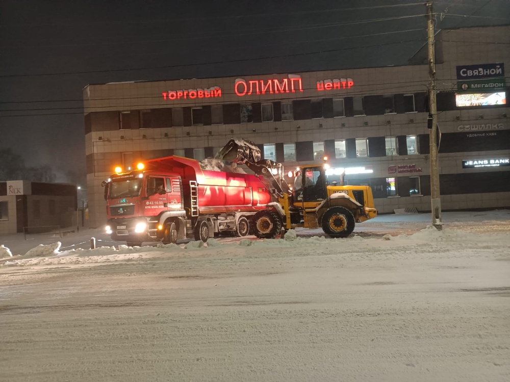 Известно, на каких участках Кирова вывезут снег ночью с 17 на 18 января