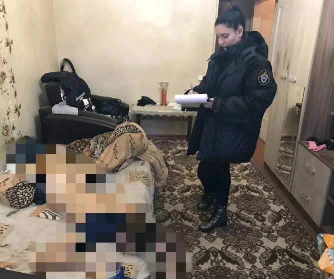 Истек кровью: жительница Кировской области одним ударом убила мужчину
