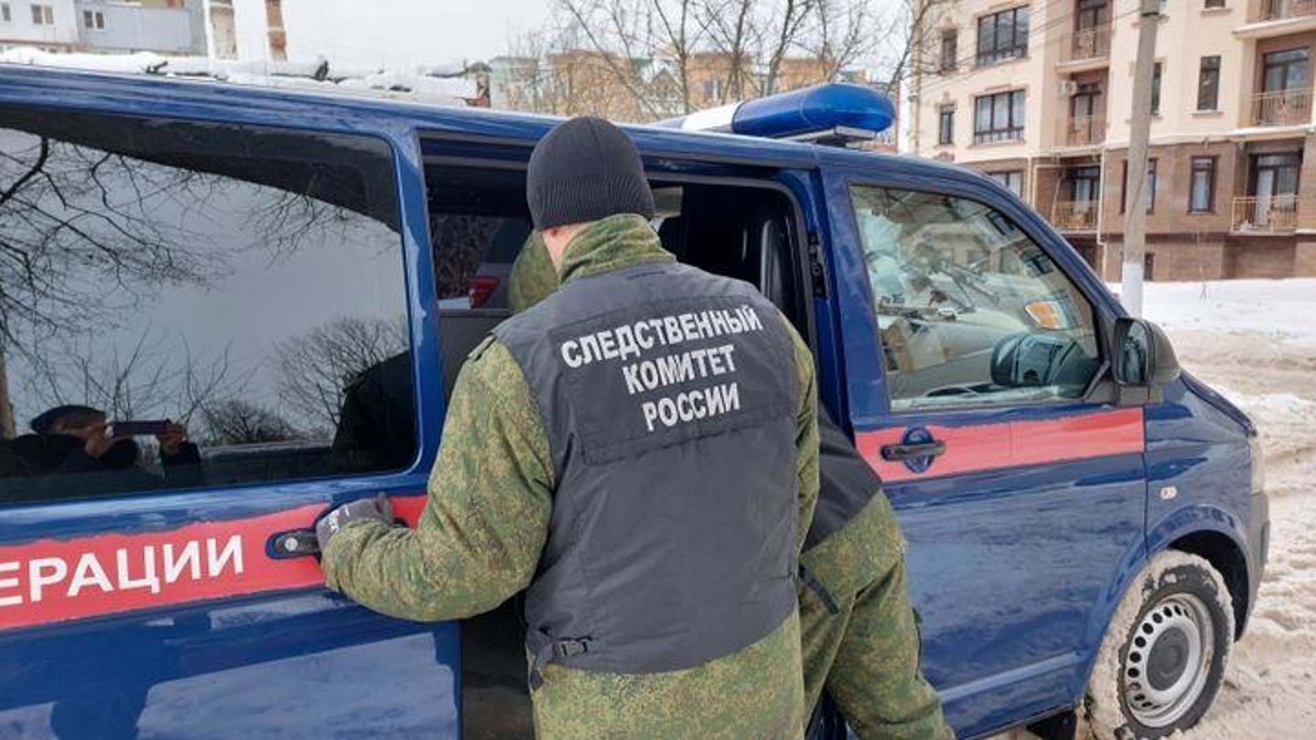 В Кирове у магазина на улице Московской подросток получил удар ножом в грудь