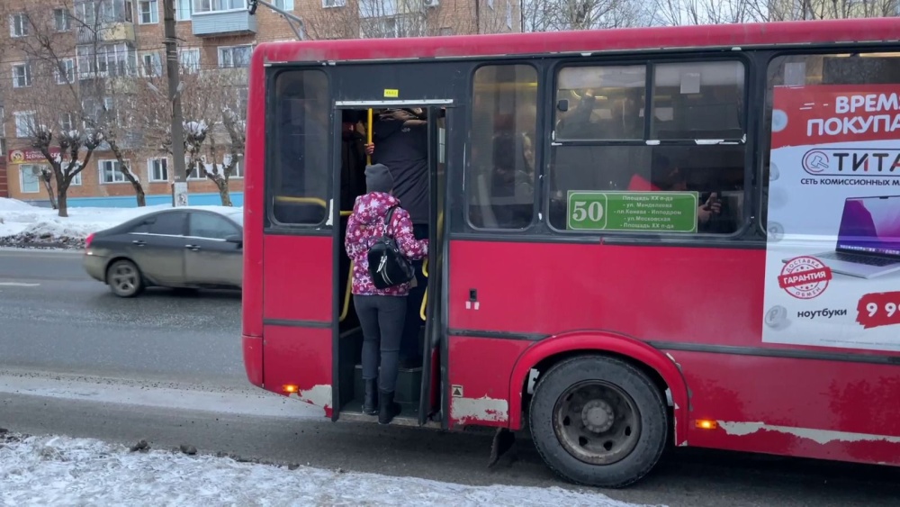 Кировские чиновники лично проверили работу общественного транспорта после жалоб