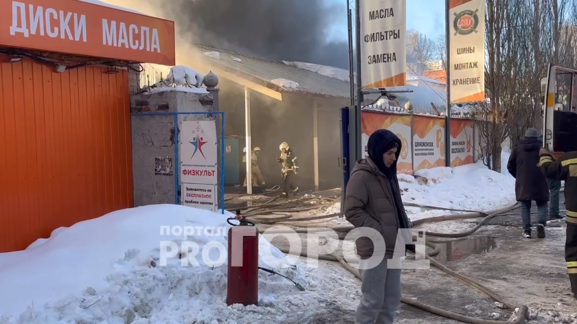 Появились подробности крупного пожара в центре Кирова