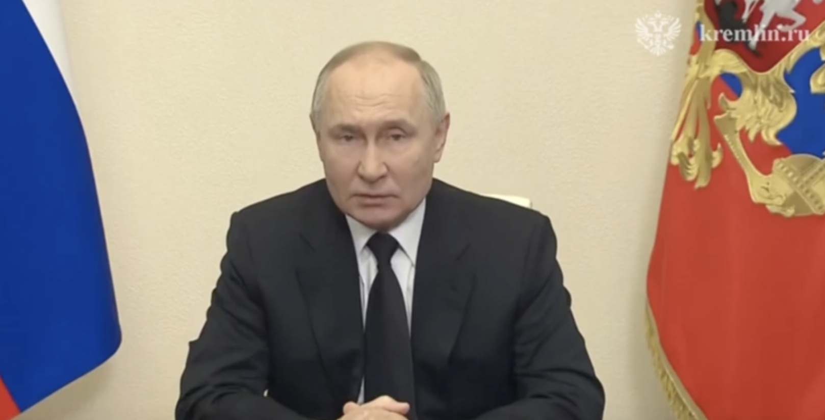 Педофилов начнут контролировать строже: Владимир Путин подписал ряд новых законов