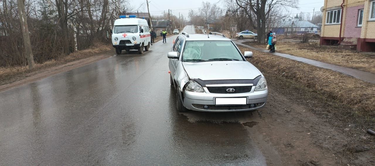 В Кировской области водитель Lada Priora сбил насмерть пешехода