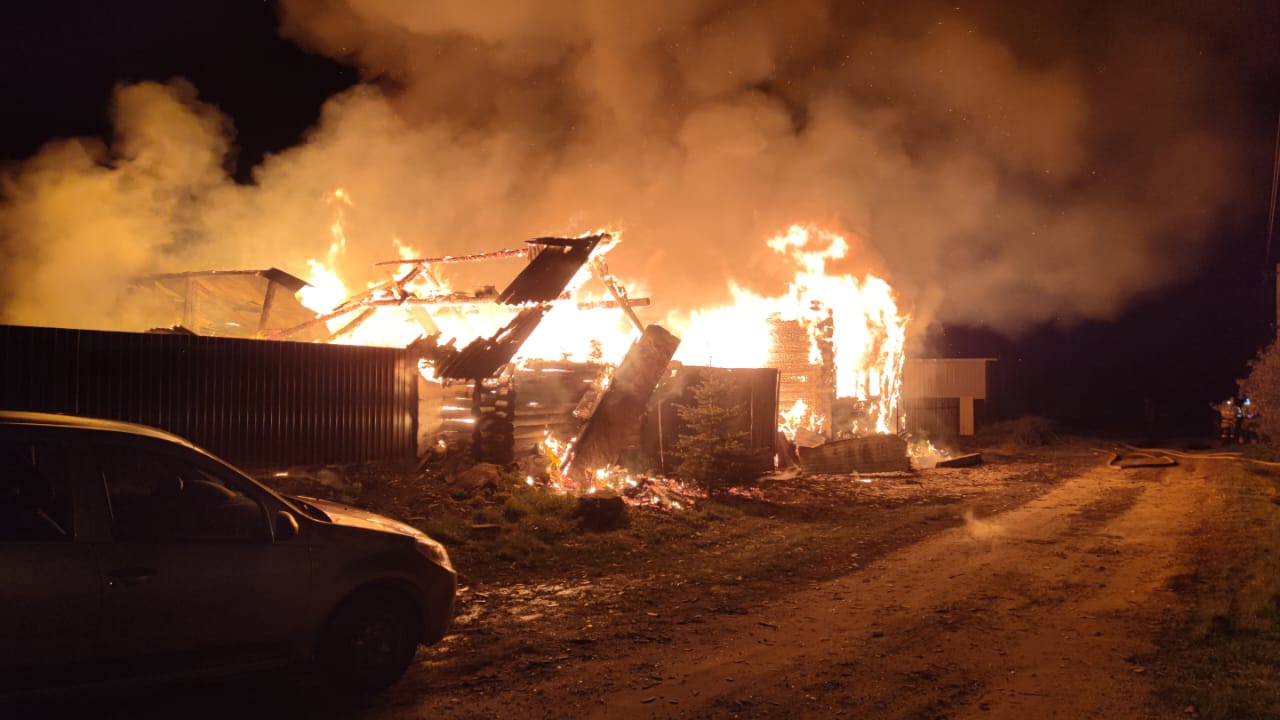 В Вятскополянском районе сгорел дом