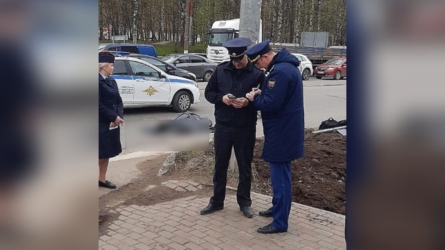 Кировская прокуратура контролирует проверку по факту гибели ребенка в ДТП