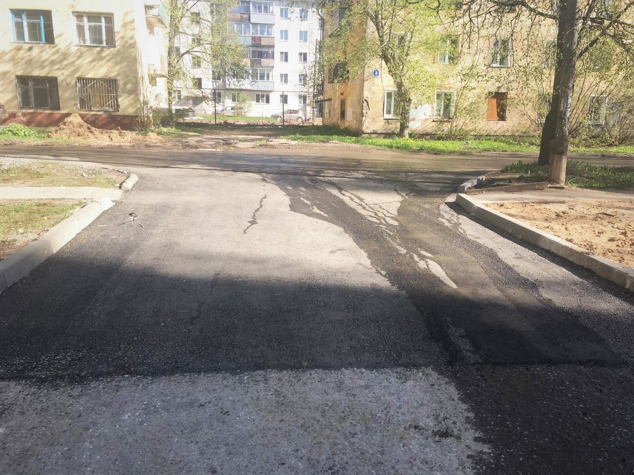 "Т Плюс" восстановила 12 дворовых территорий в местах зимних ремонтов в Кирове