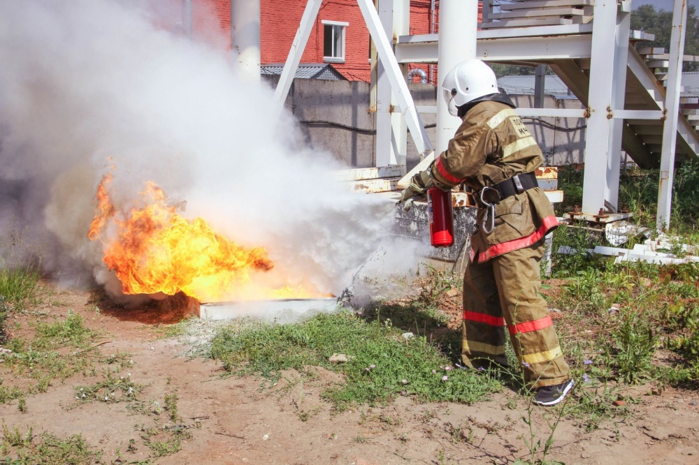 Кировчан призывают стать пожарными-добровольцами