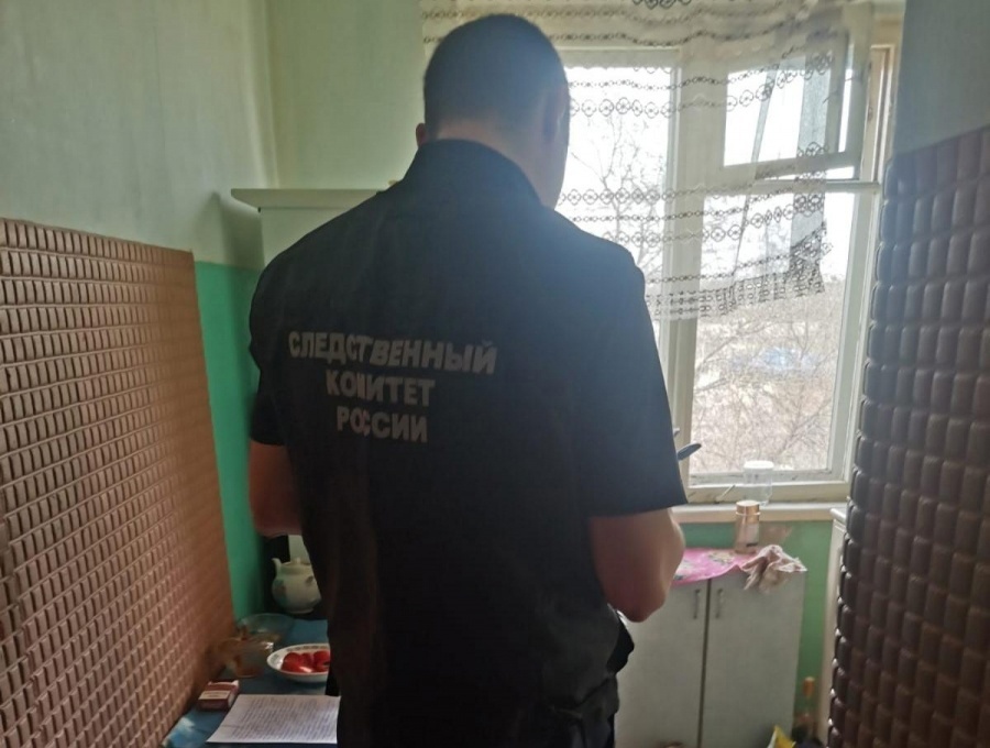 Негостеприимный житель Вятских Полян зарезал друга за нежелание уходить домой
