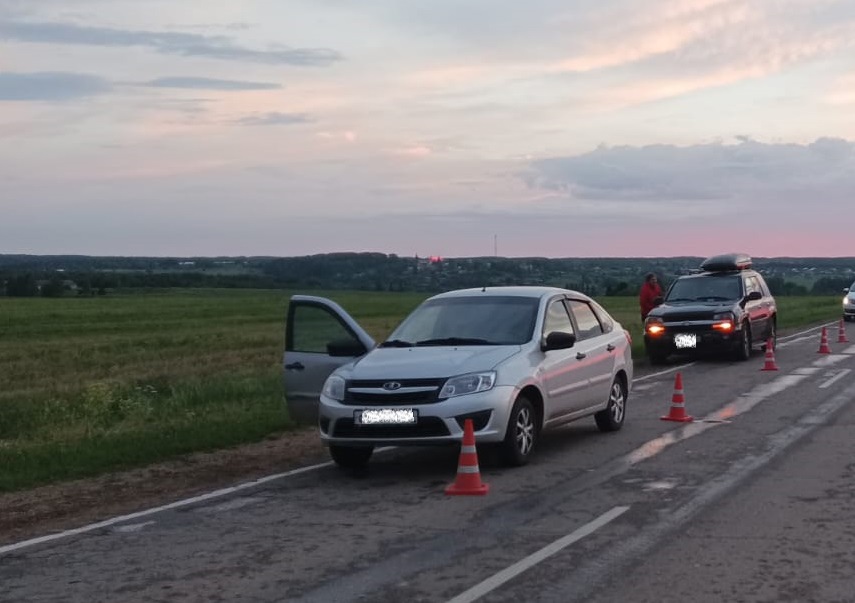 На дороге в Немском районе Lada столкнулась с внедорожником: пострадал ребенок
