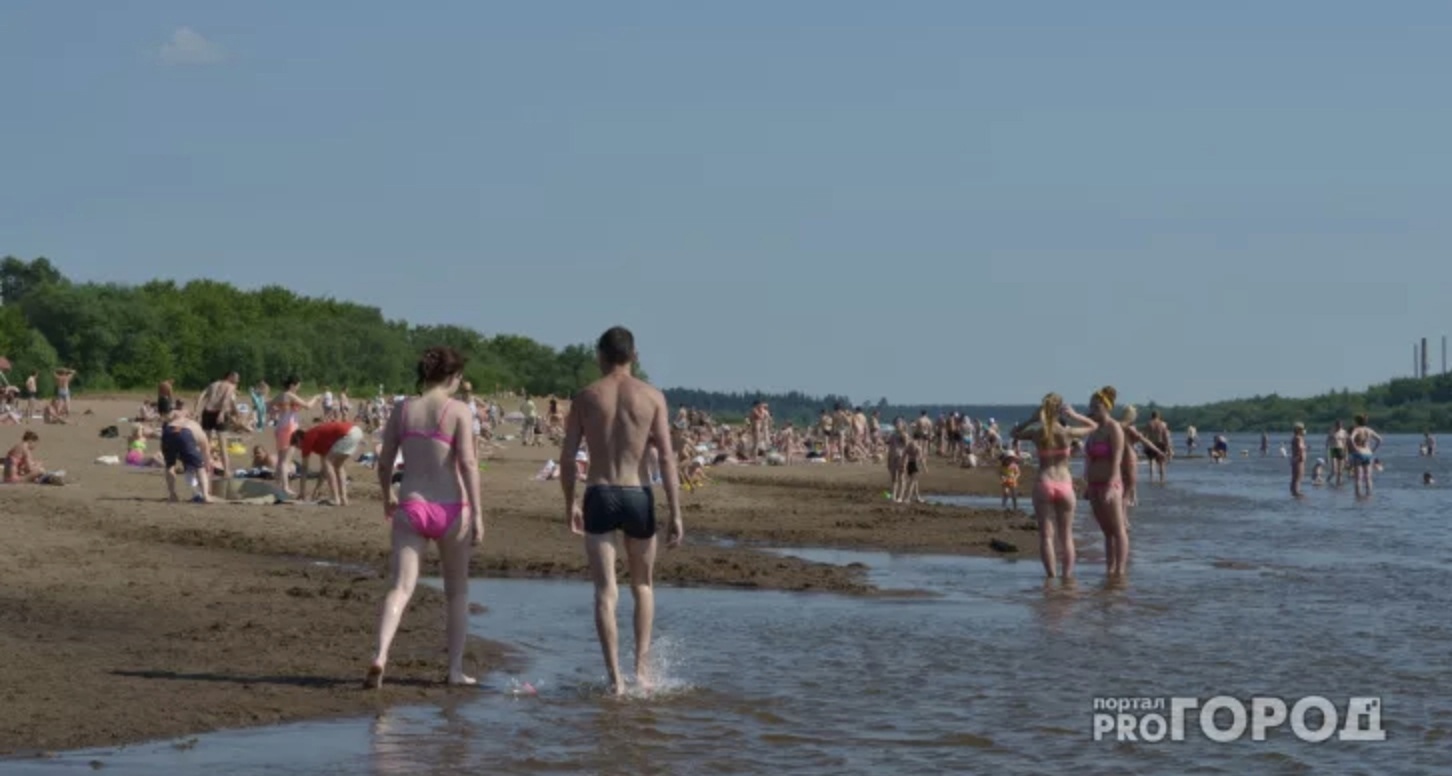 Александр Соколов велел открыть все пляжи, даже с не пригодной для купания водой