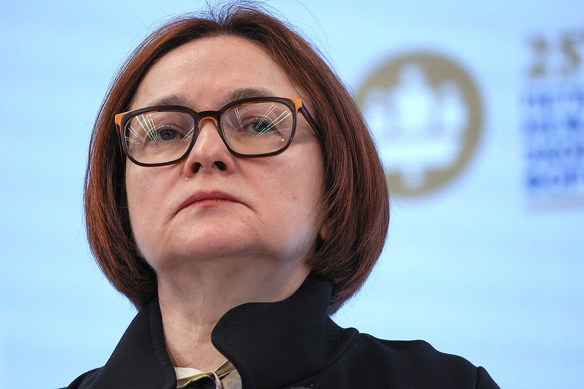 "У нас нет выхода, держитесь": глава Центробанка предупредила россиян, имеющих вклады и кредиты