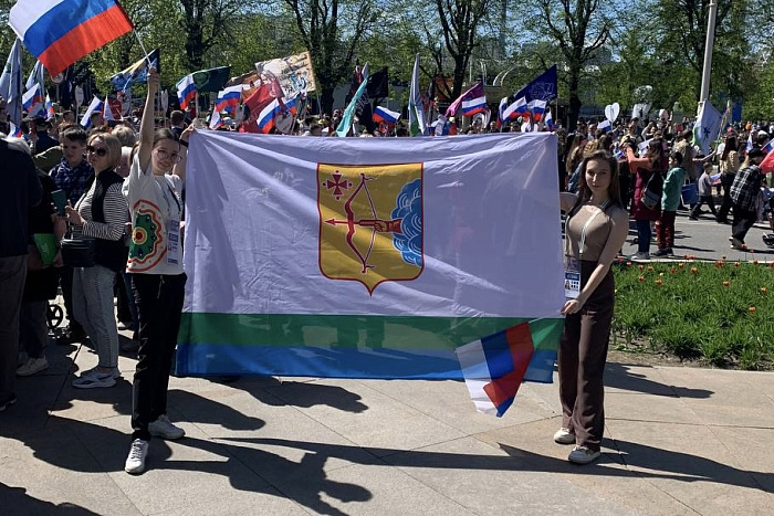 Жители региона впервые отметят День флага Кировской области