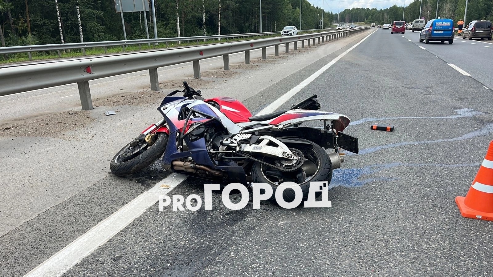 Мотоциклист разбился в страшной аварии на Южном обходе Кирова