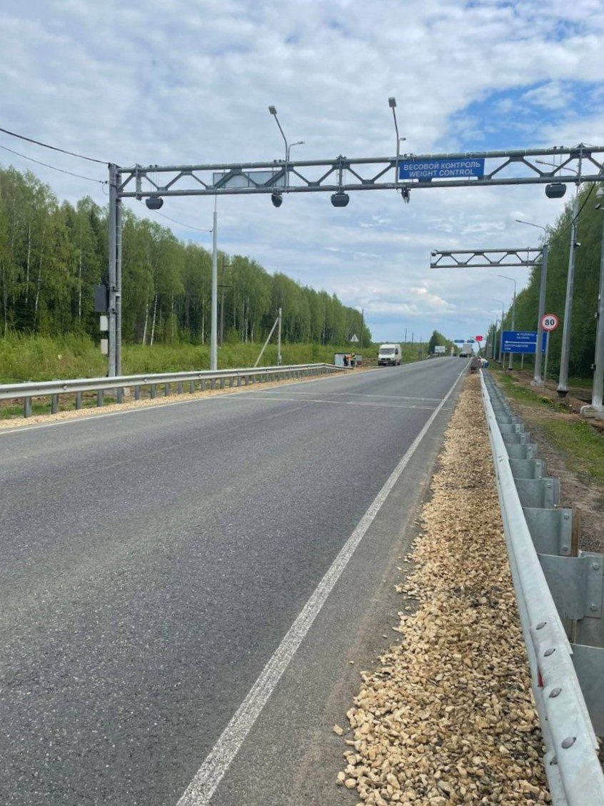 На дорогах Кировской области установят 5 постов контроля веса и почти 40 камер