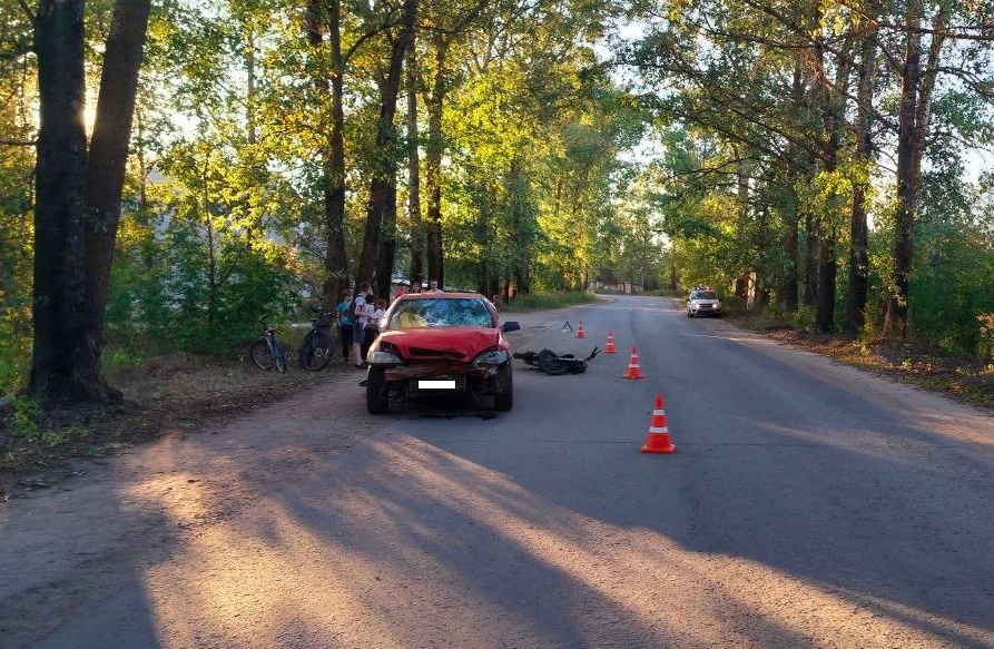 В Оричевском районе подростки на мотоцикле оказались под колесами иномарки