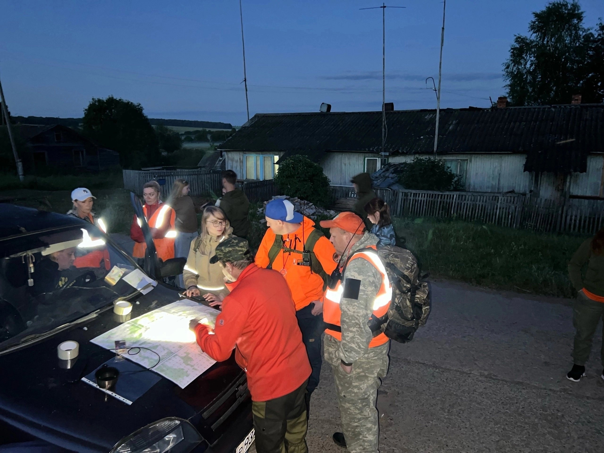 В Юрьянском районе полицейские нашли в лесу пенсионерку с помощью беспилотника