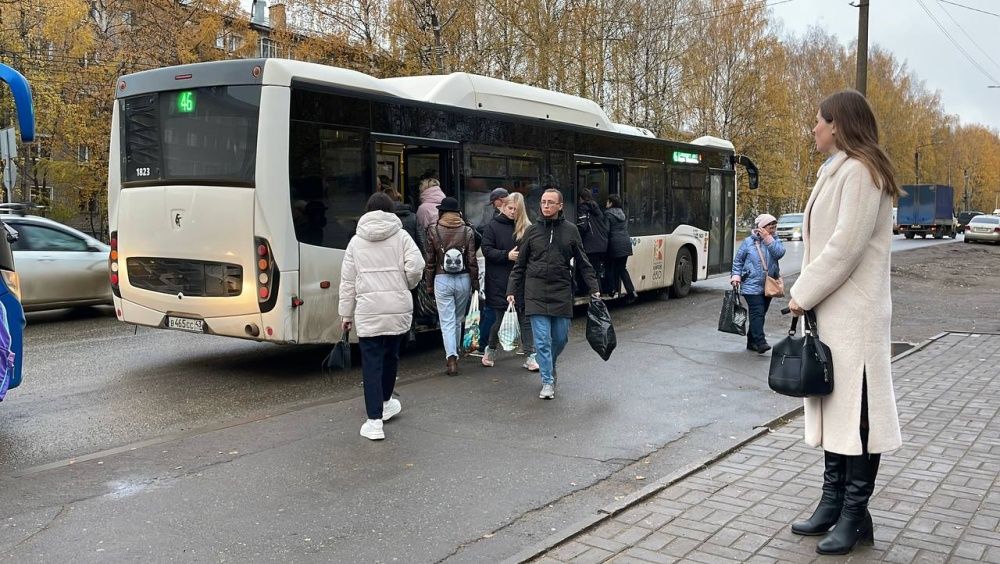 В Кирове чиновники из мэрии проверили работу автобусов в Нововятском районе