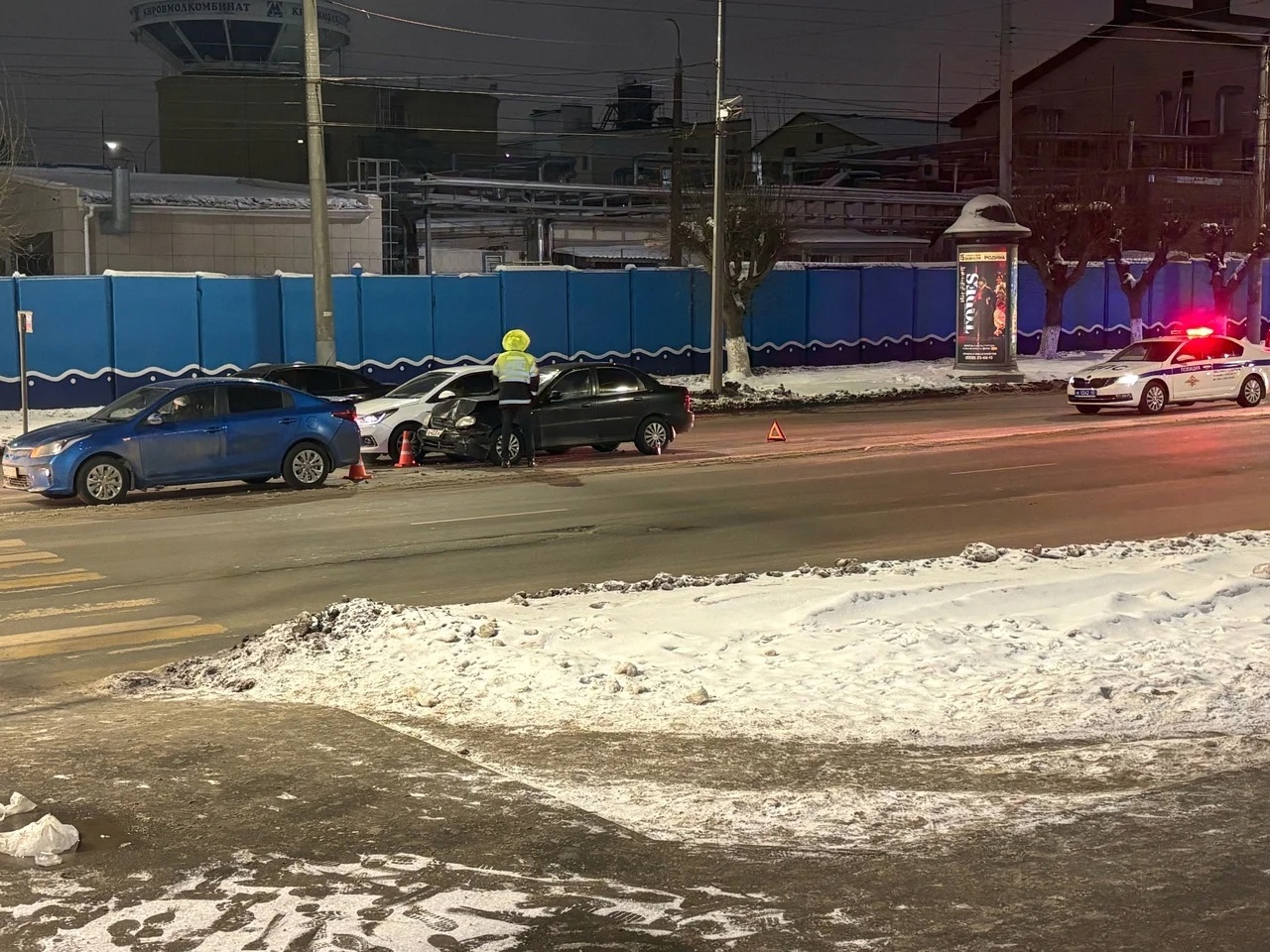 В Кирове на улице Воровского нетрезвый бесправник спровоцировал тройное ДТП