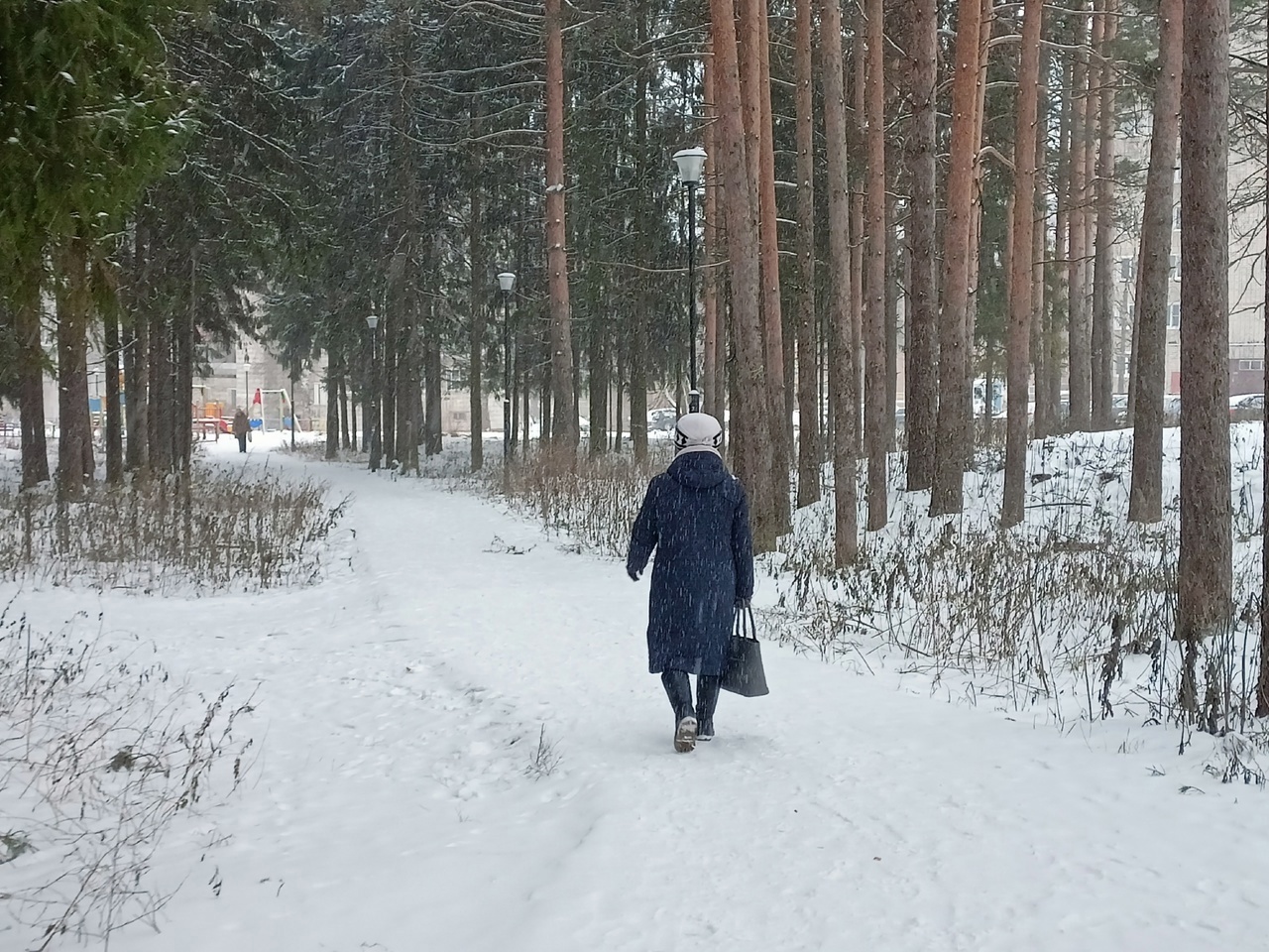 Важная льгота вводится в январе для пенсионеров, получающих пенсию на карту