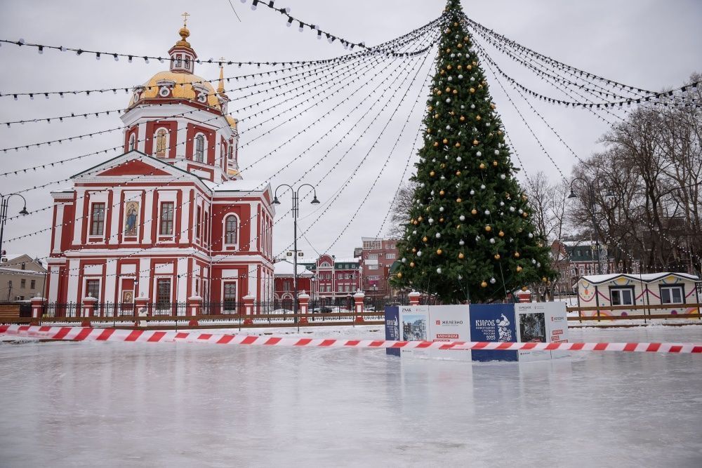 В Кирове из-за оттепели закрываются общегородские катки