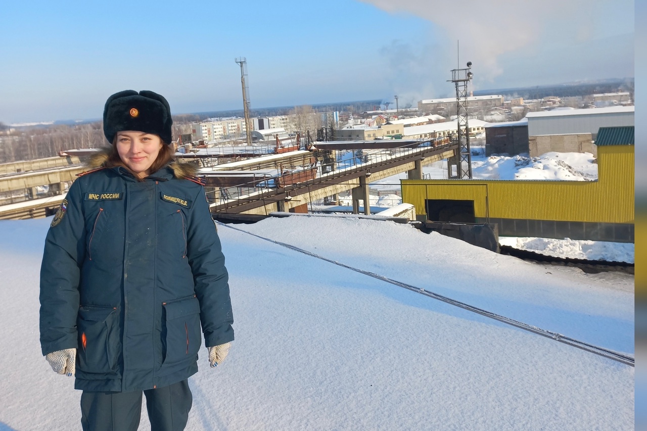 Днем - девушка в погонах, вечером - болельщица "Спартака": интервью с лучшим дознавателем МЧС Кировской области