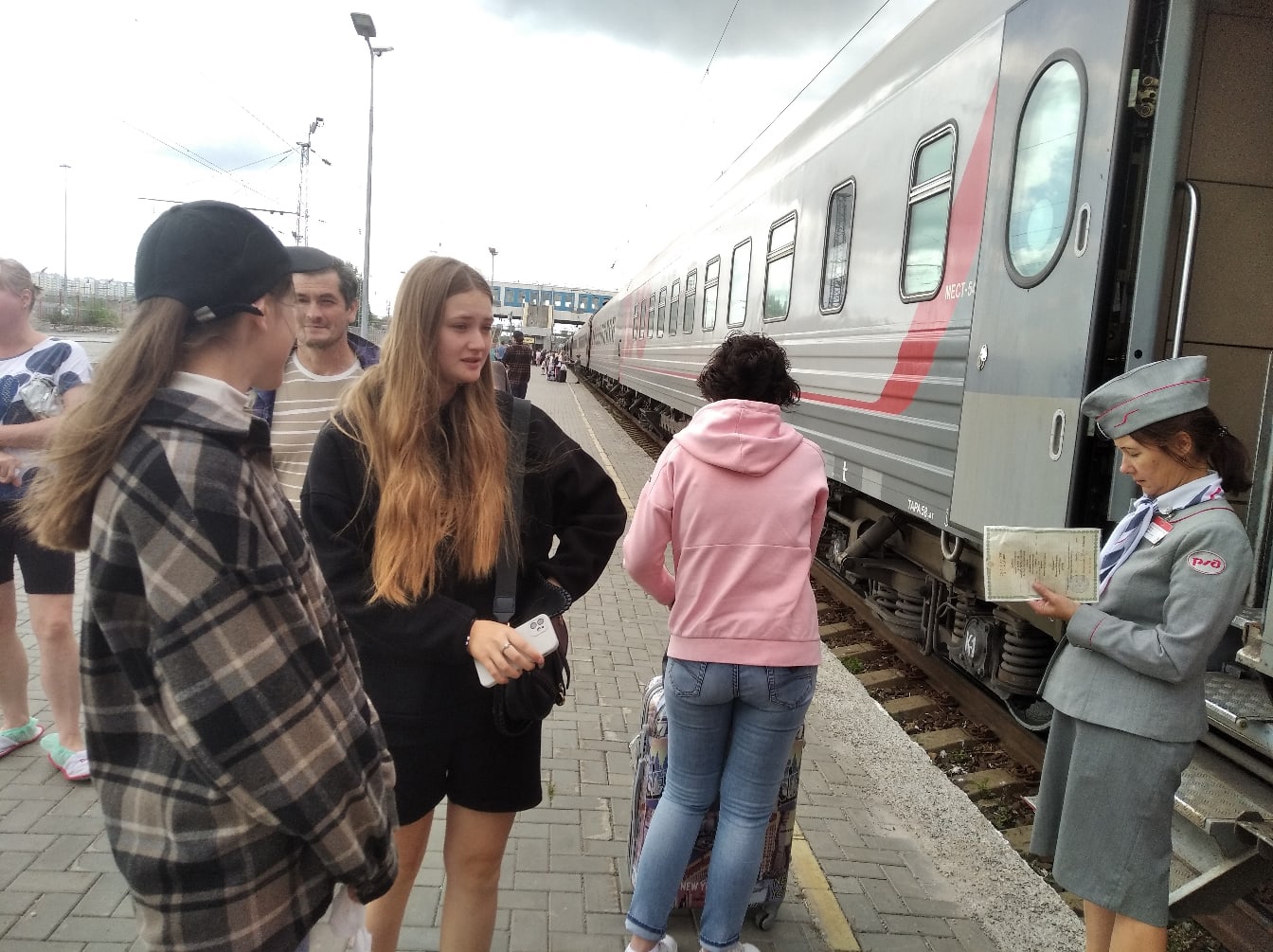В поезде всегда беру места у туалета - и вот почему