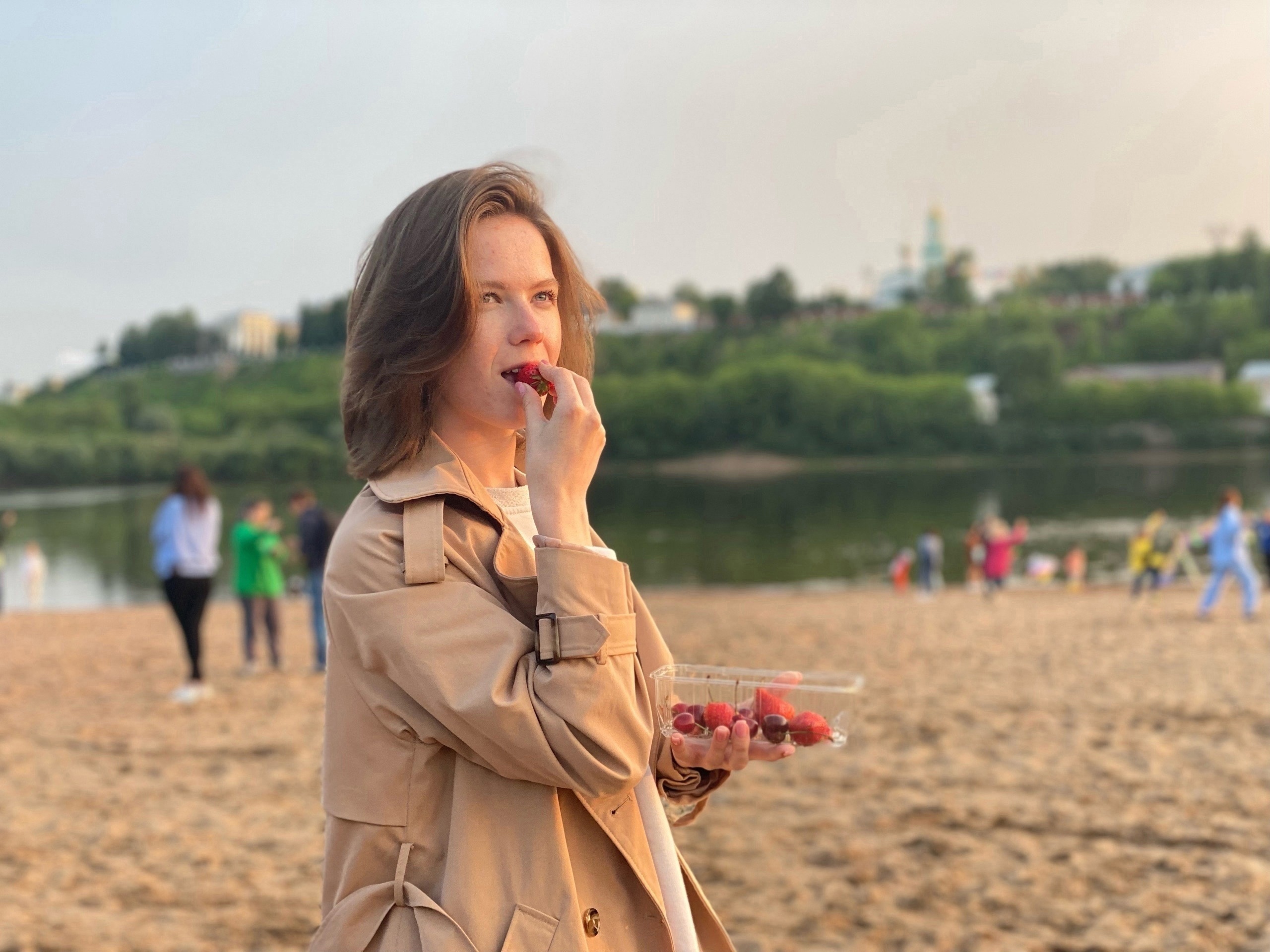 Эта ягода самая вредная: а мы едим ее как деликатес, еще и детям предлагаем
