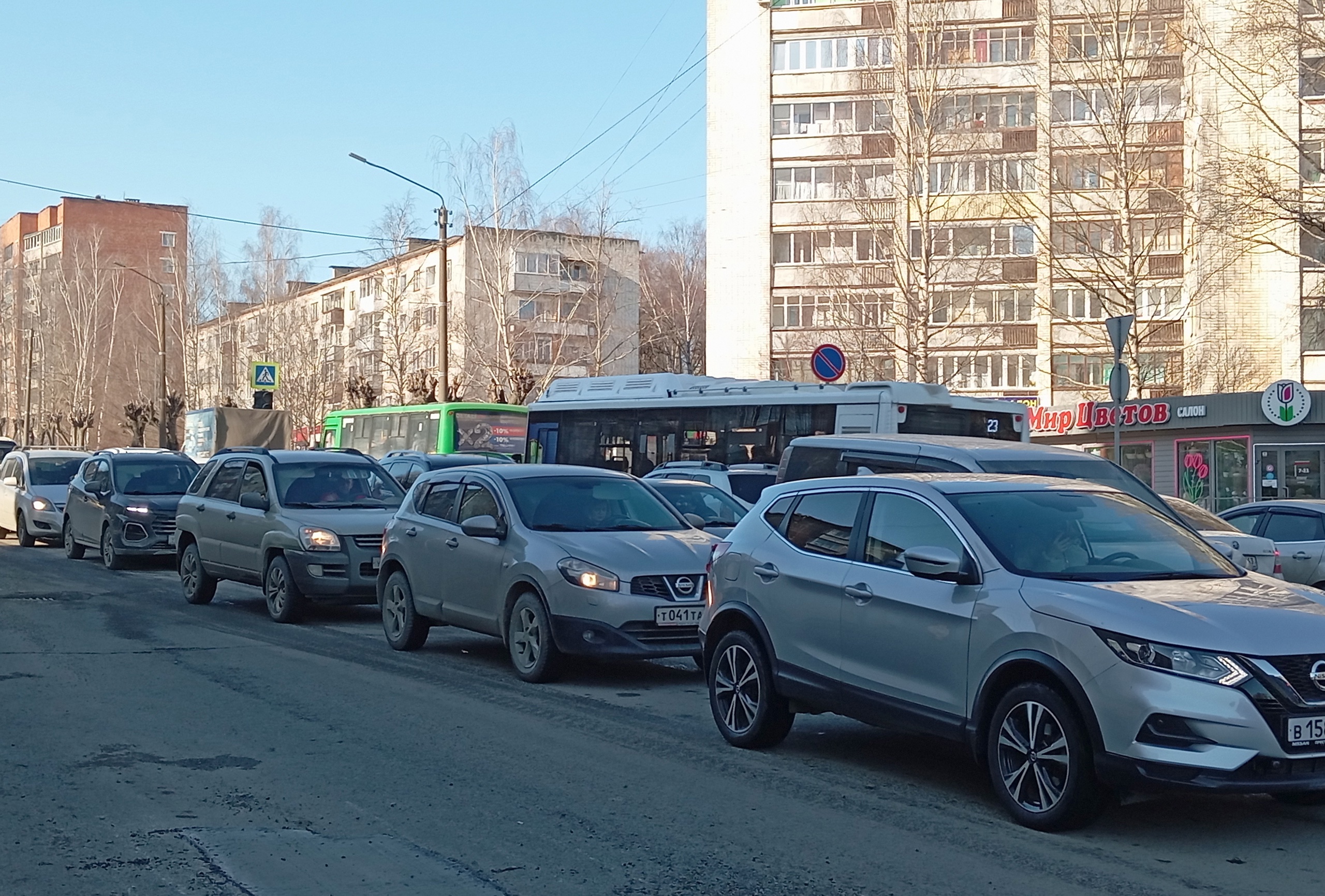 С 15 мая водителей будут штрафовать за такой номер на авто - кто первый в списке