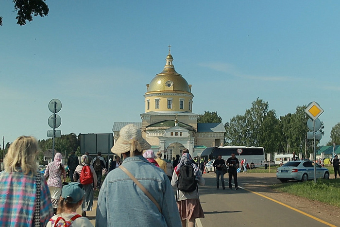 Число участников Великорецкого крестного хода выросло до 33 тысяч человек