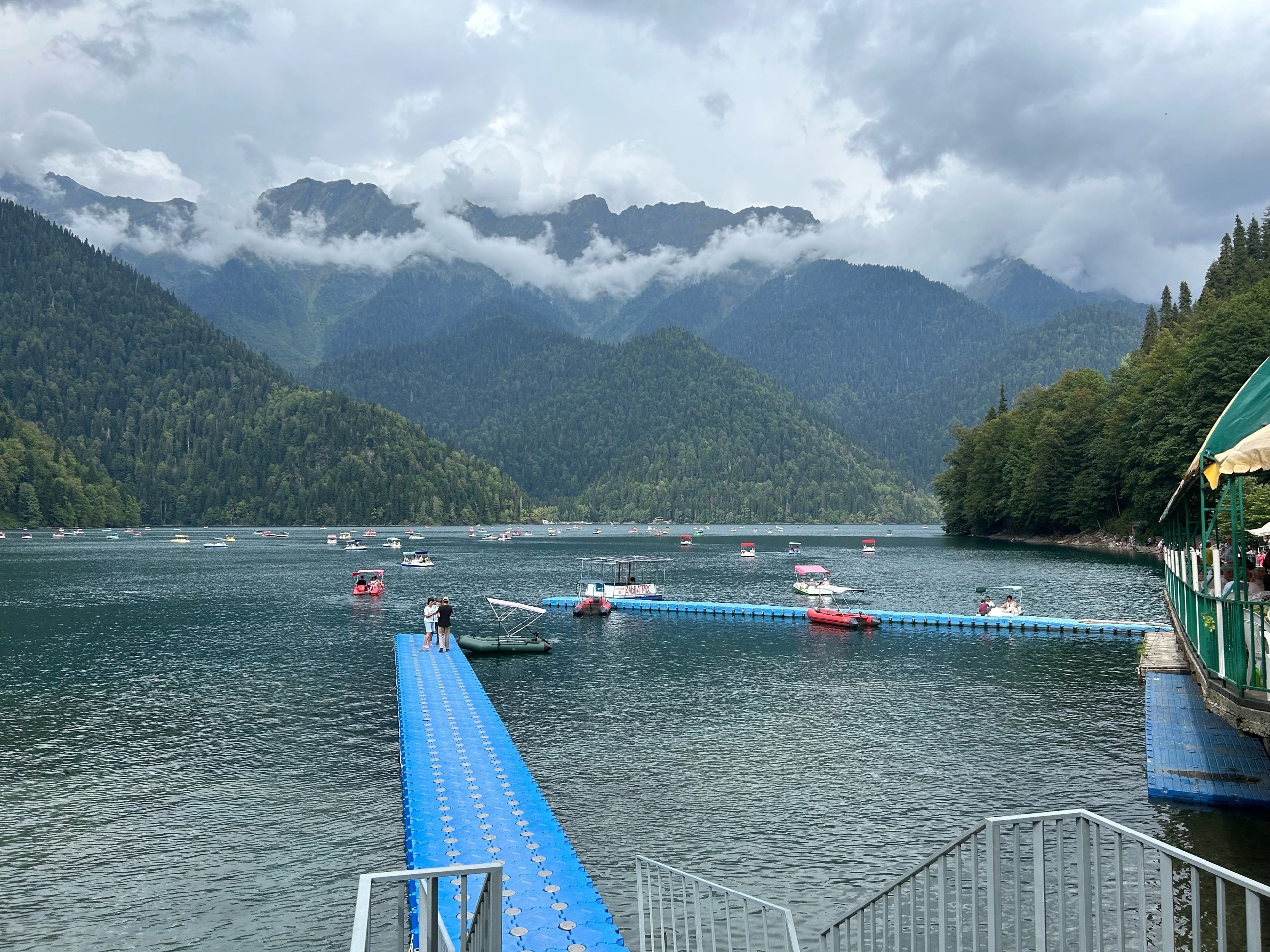 "Это не отпуск, а игра на выживание": россиянин оставил честный отзыв об отдыхе в Абхазии