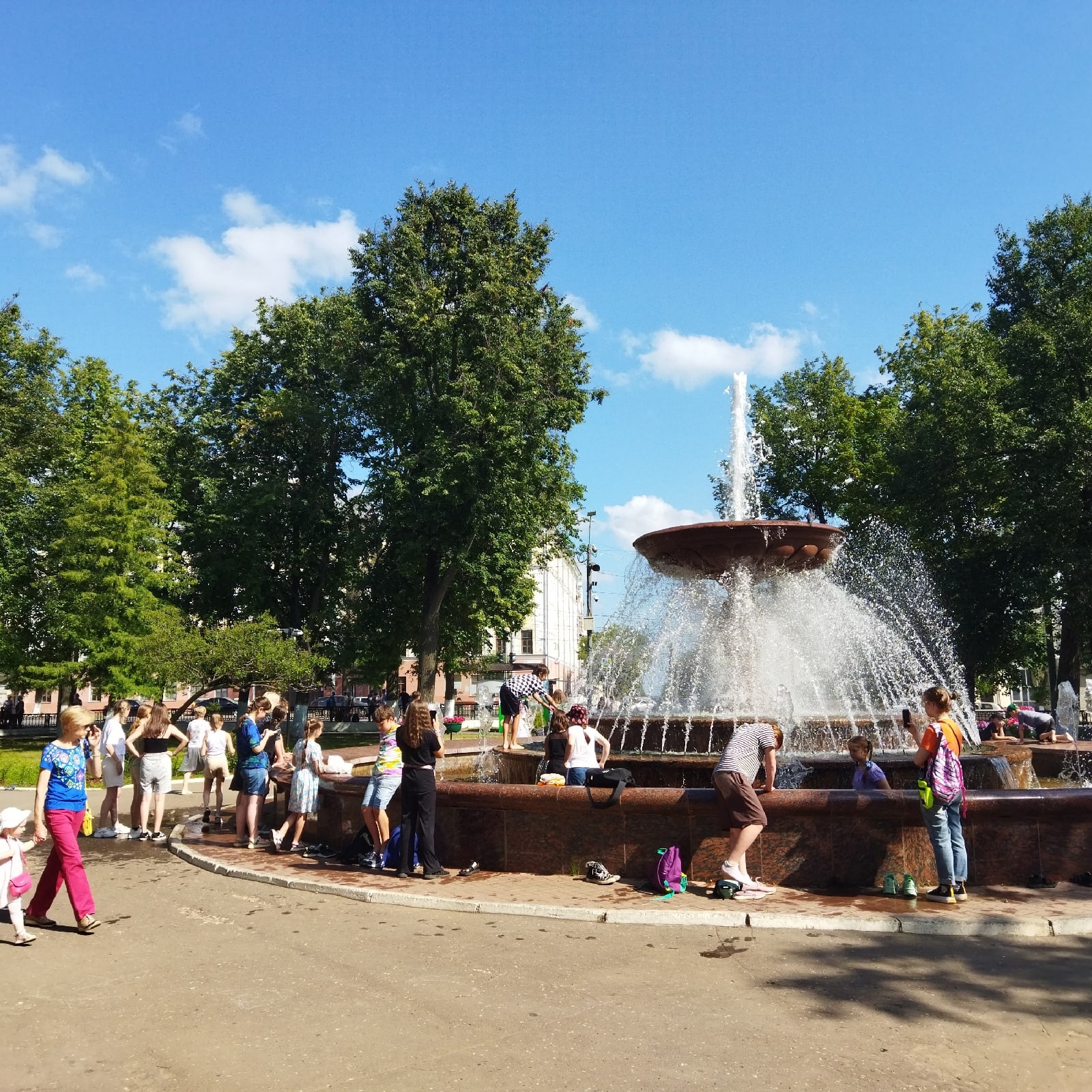 Праздники прервутся: россиян выгонят на работу с любимых выходных - решение принято