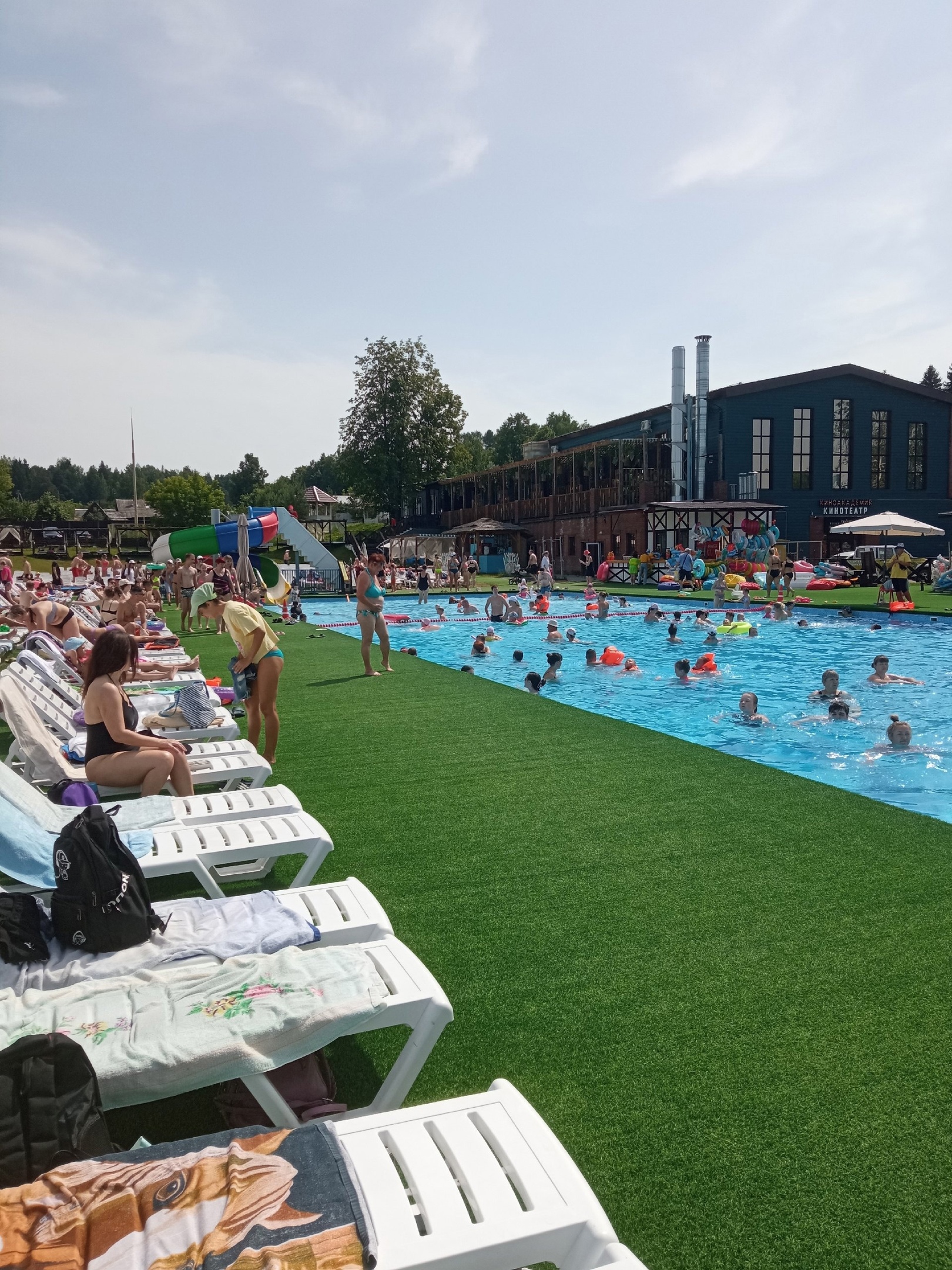 Страдать будем все: синоптики предупреждают о затяжной жаре этим летом и дают важные советы