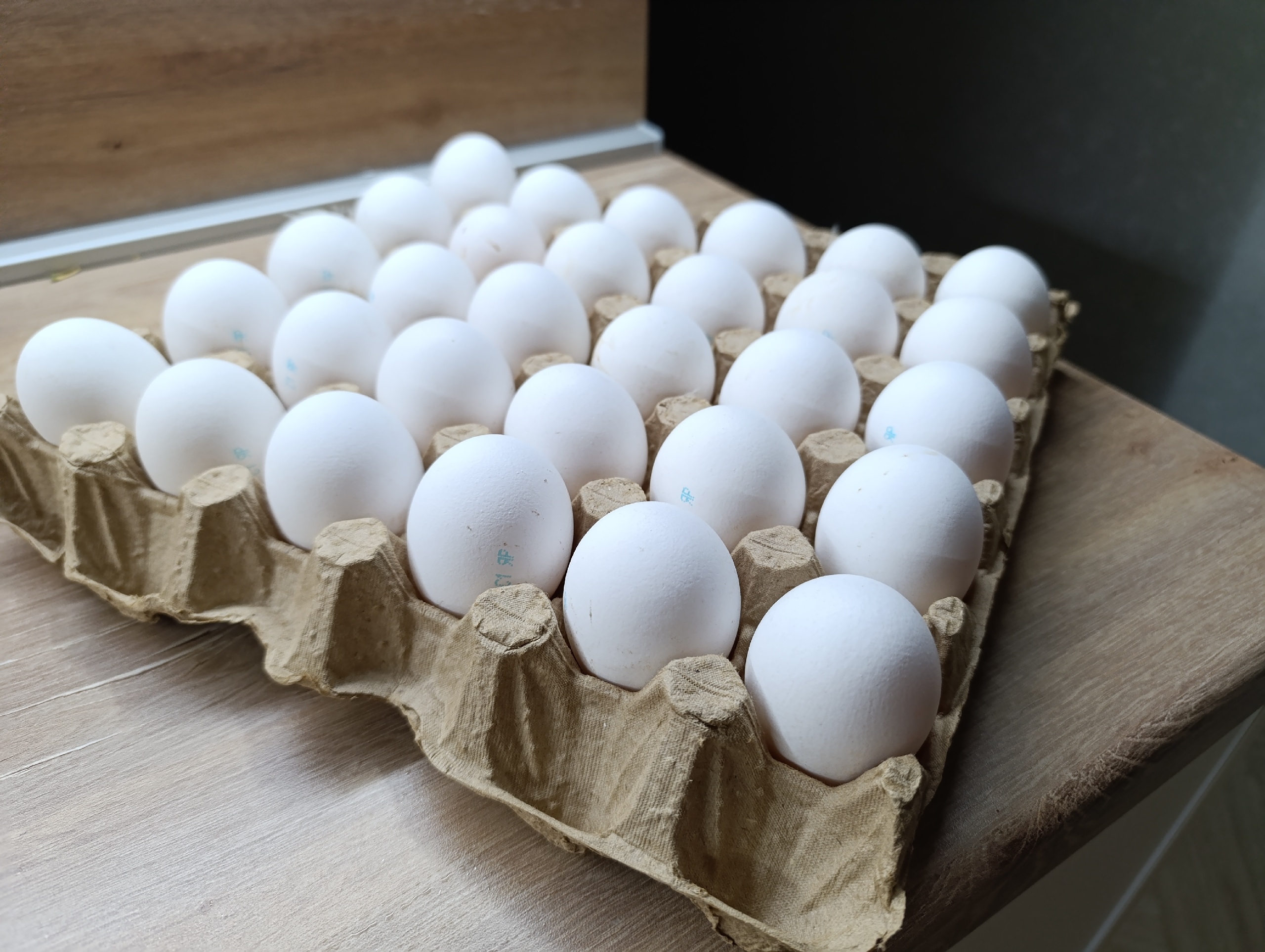 Лотки из-под яиц больше не выкидываю - использую в прихожей: классный лайфхак 